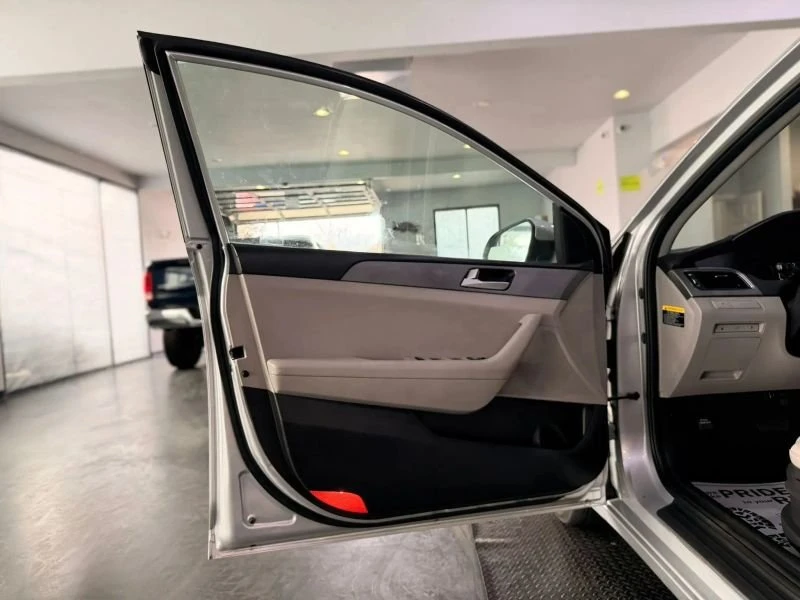 2015 Hyundai Sonata - Image 14 of 20