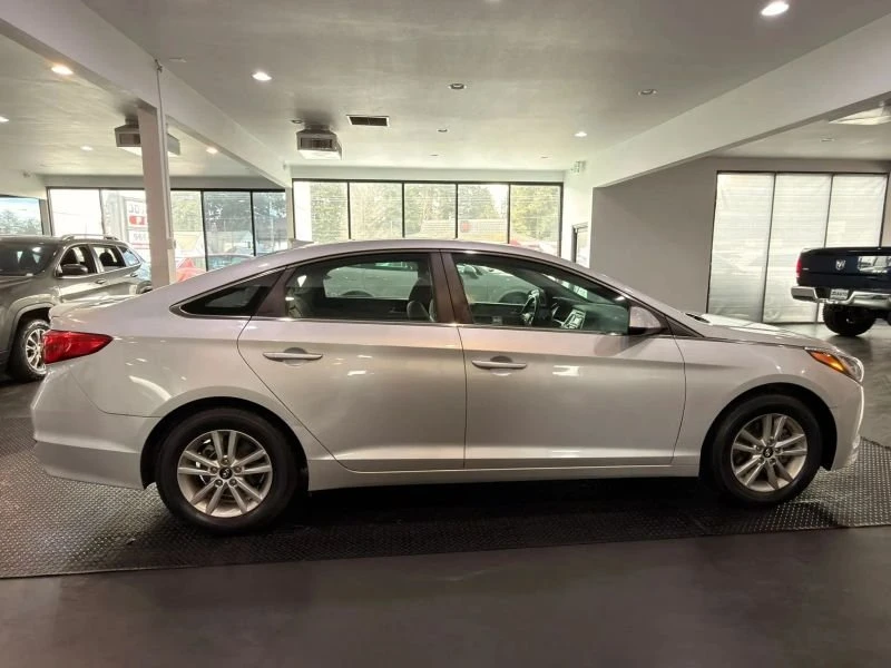 2015 Hyundai Sonata - Image 11 of 20