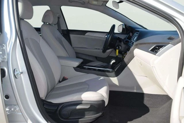 2015 Hyundai Sonata - Image 17 of 21
