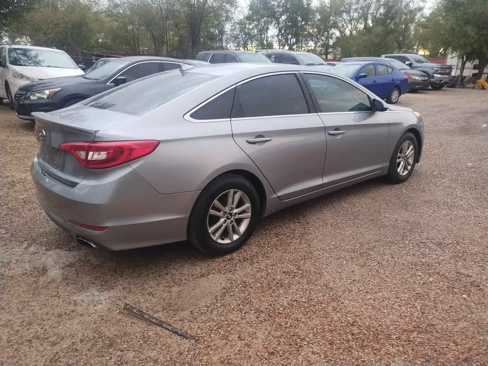 2015 Hyundai Sonata - Image 10 of 16