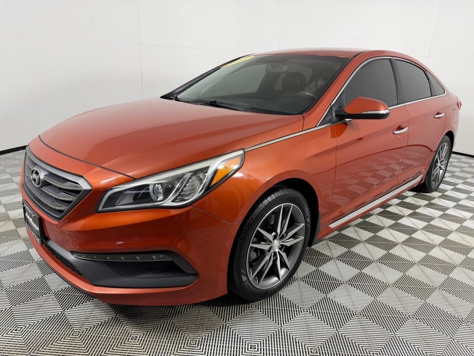 2015 Hyundai Sonata - Image 8 of 12