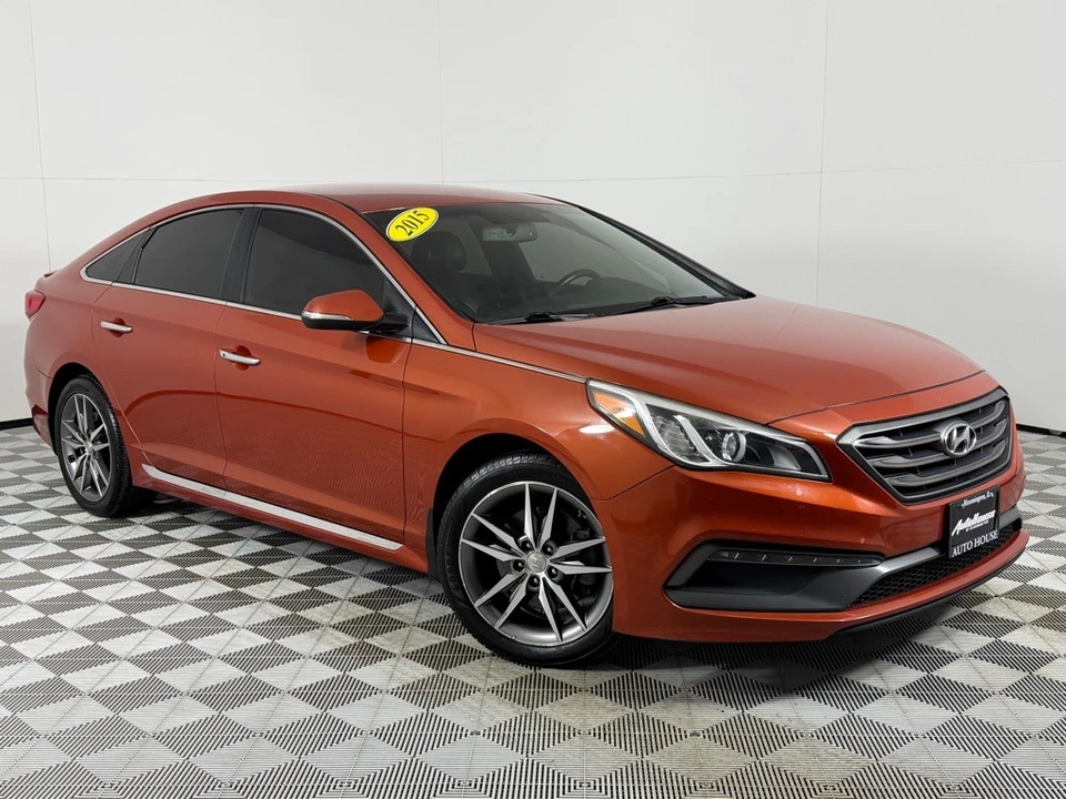 2015 Hyundai Sonata - Image 2 of 12