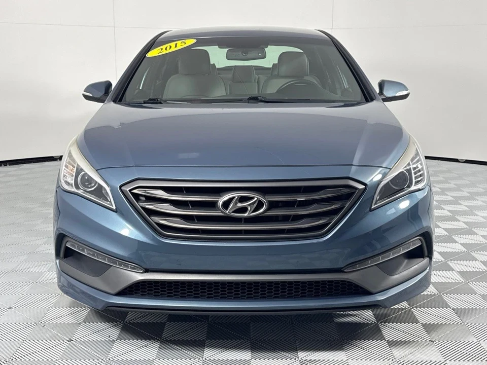 2015 Hyundai Sonata - Image 8 of 12