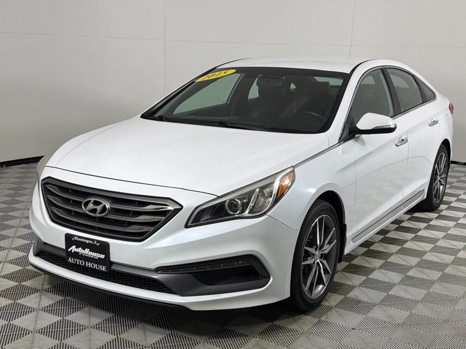 2015 Hyundai Sonata - Image 10 of 12