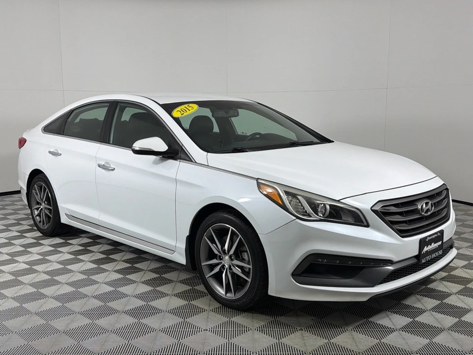 2015 Hyundai Sonata - Image 3 of 12