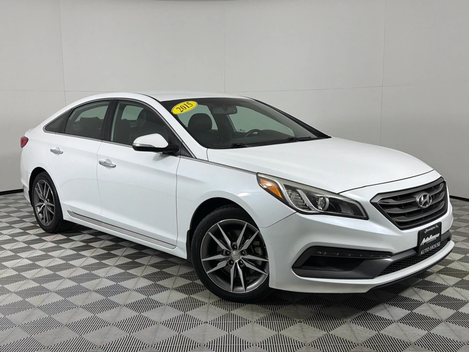 2015 Hyundai Sonata - Image 2 of 12