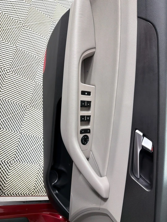 2015 Hyundai Sonata - Image 10 of 12
