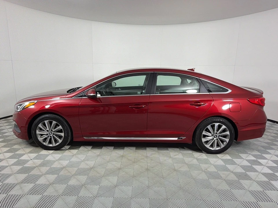 2015 Hyundai Sonata - Image 8 of 12