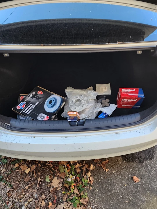2015 Hyundai Sonata - Image 10 of 11