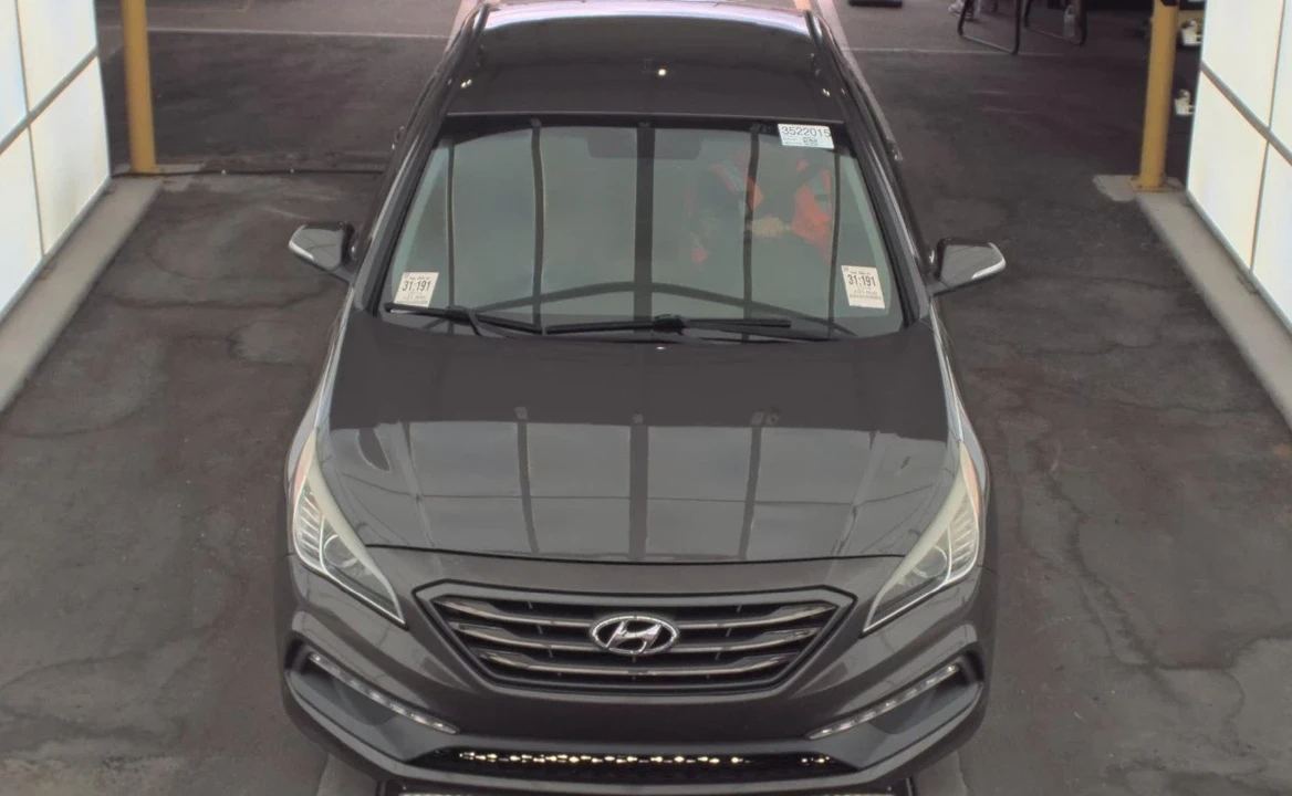 2015 Hyundai Sonata - Image 2 of 10