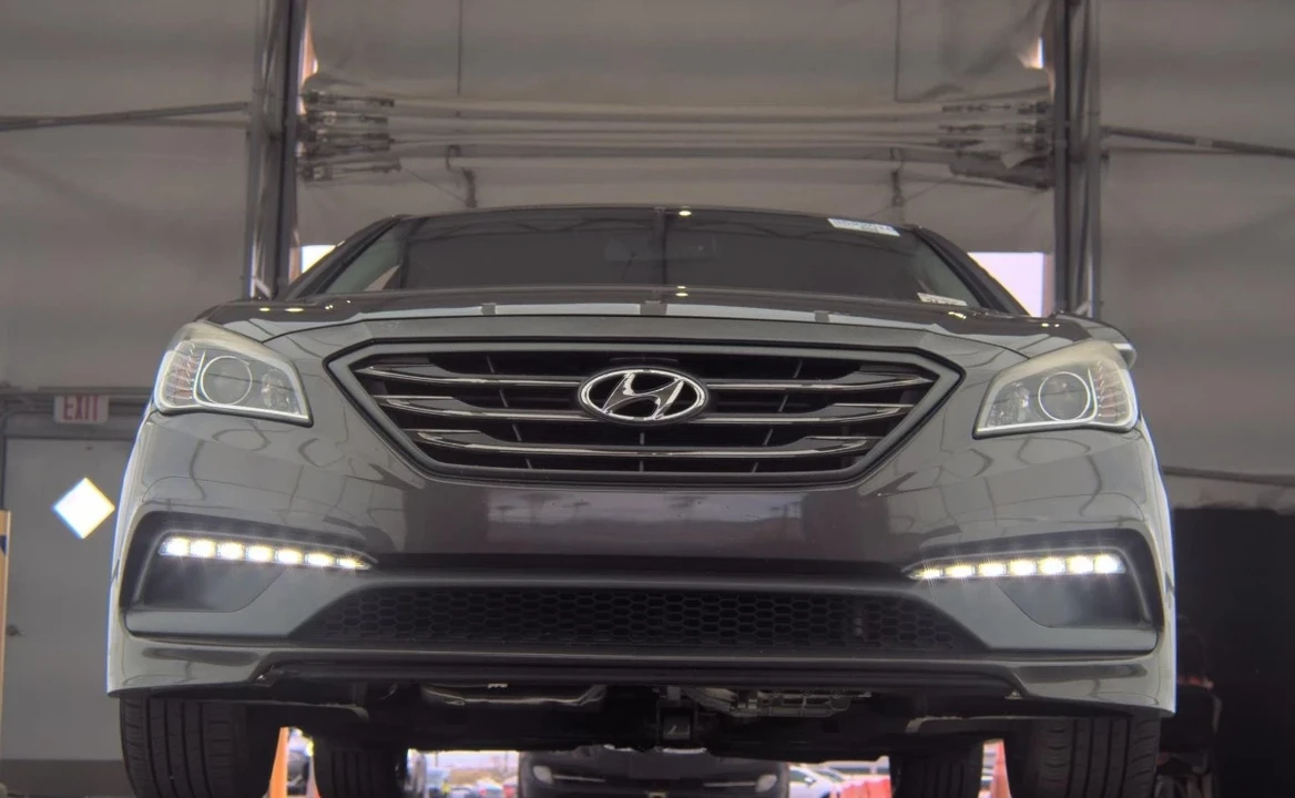 2015 Hyundai Sonata - Image 3 of 10