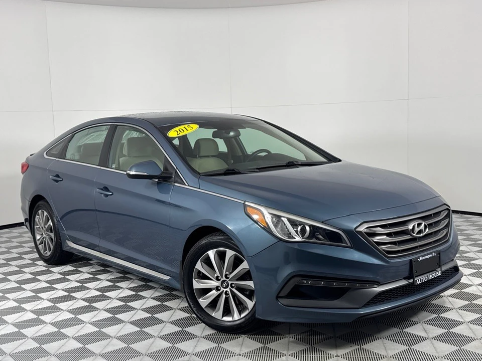 2015 Hyundai Sonata - Image 2 of 12