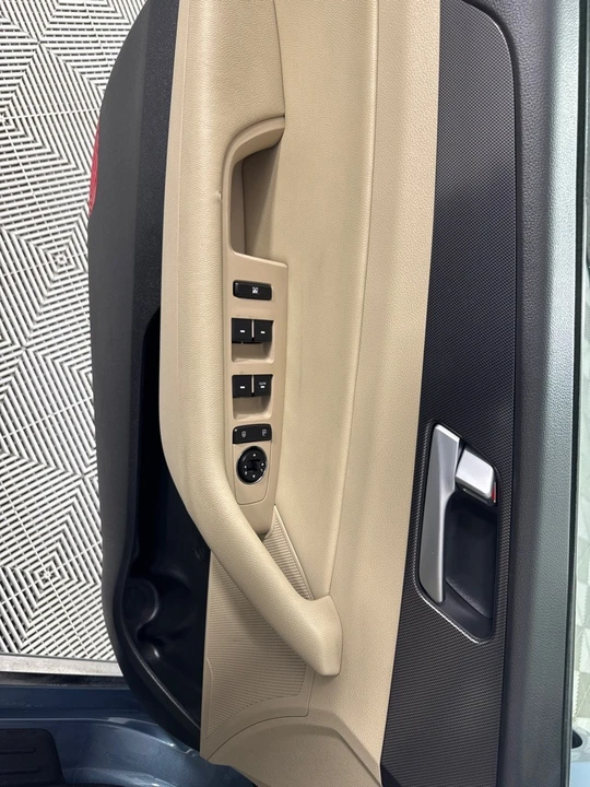 2015 Hyundai Sonata - Image 9 of 12