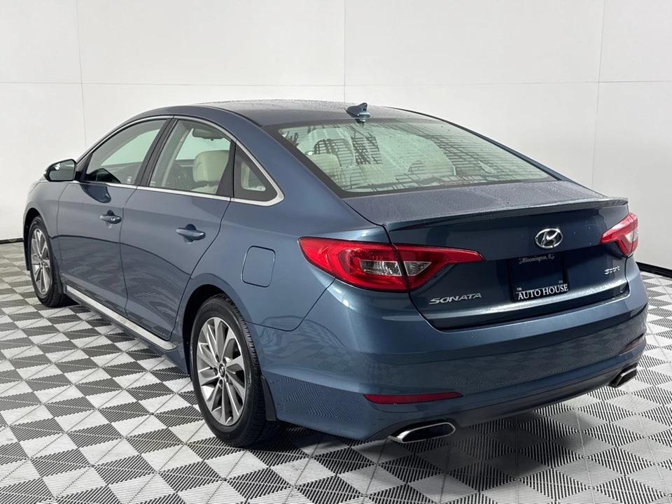 2015 Hyundai Sonata - Image 7 of 12