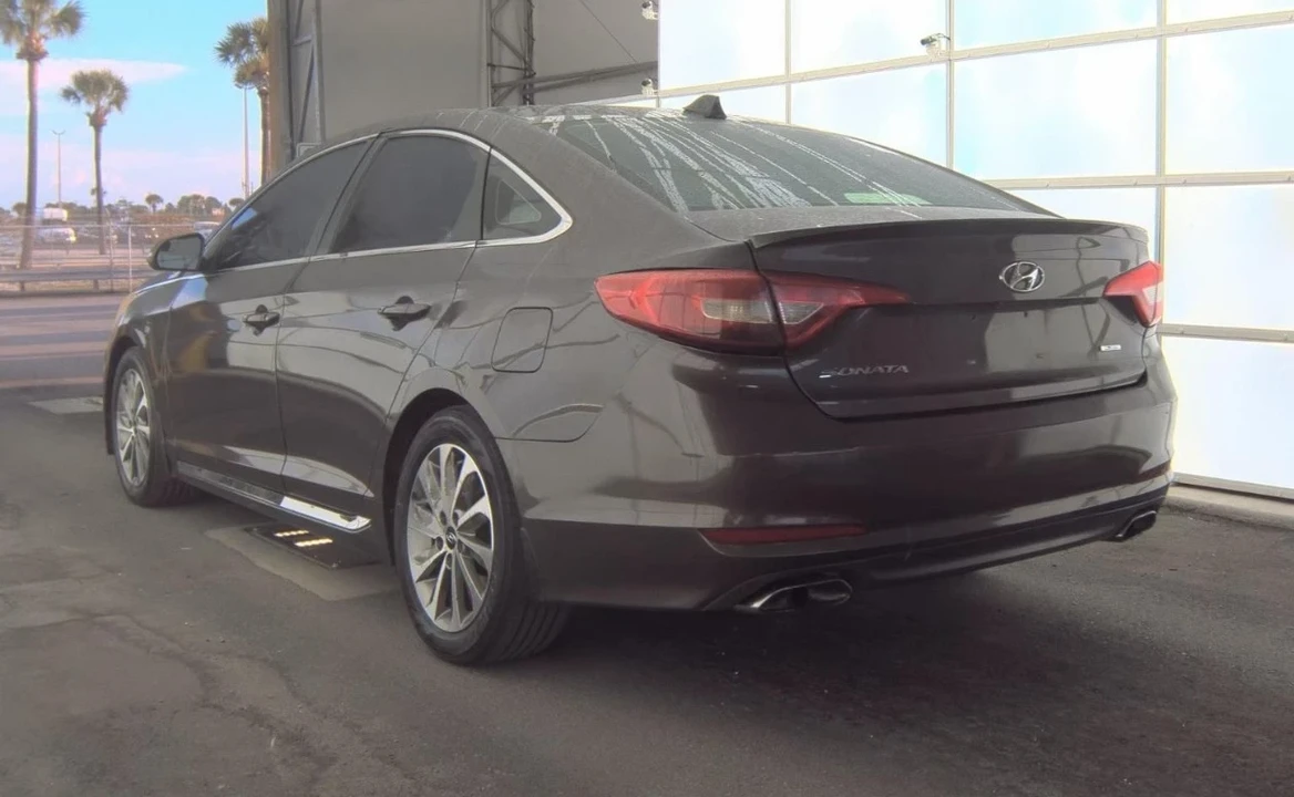2015 Hyundai Sonata - Image 5 of 12