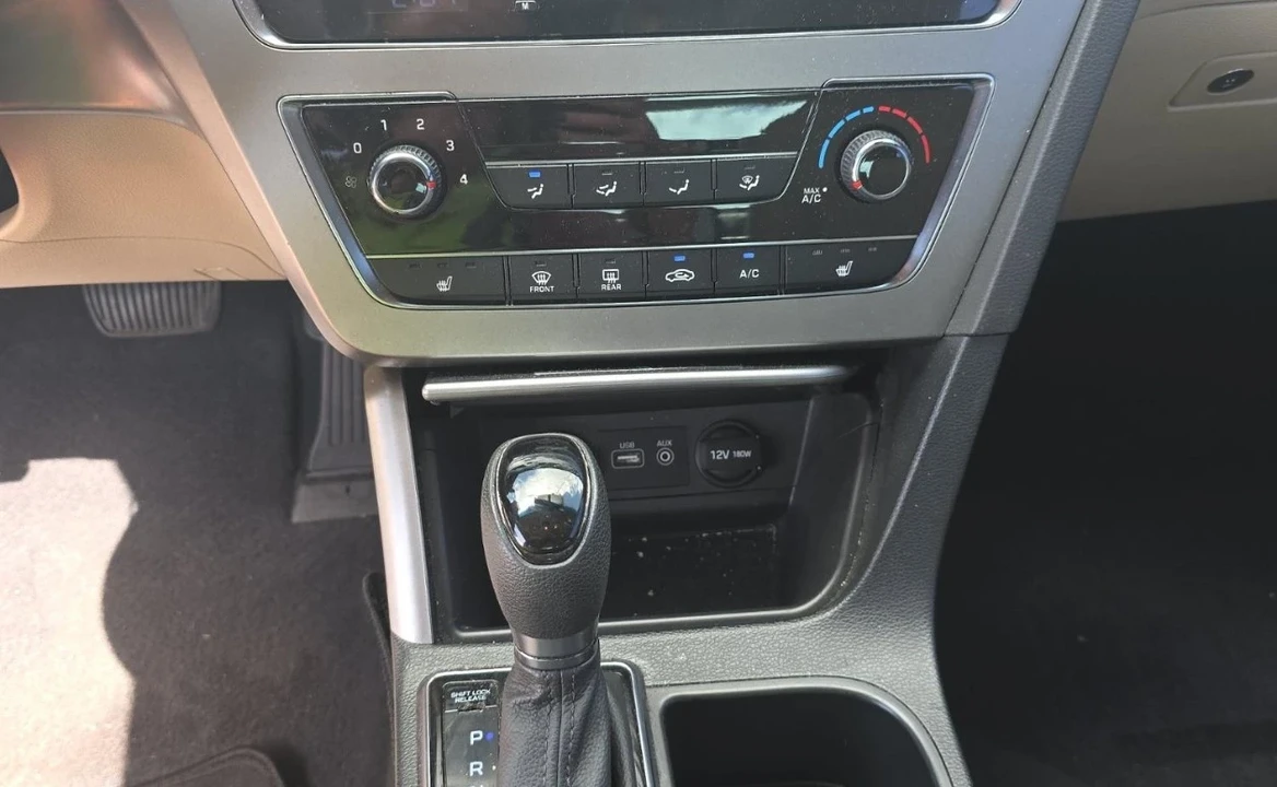 2015 Hyundai Sonata - Image 9 of 12
