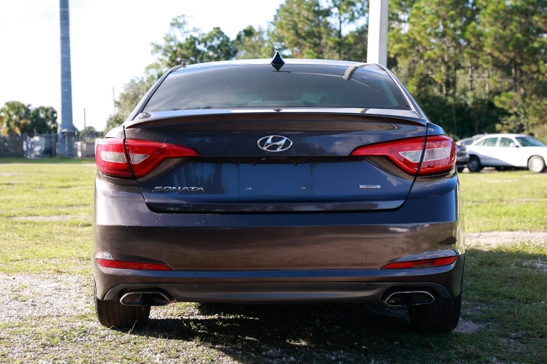 2015 Hyundai Sonata - Image 7 of 12