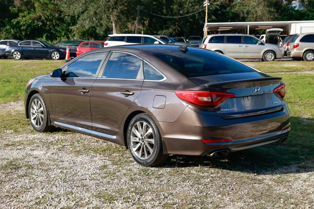 2015 Hyundai Sonata - Image 5 of 12