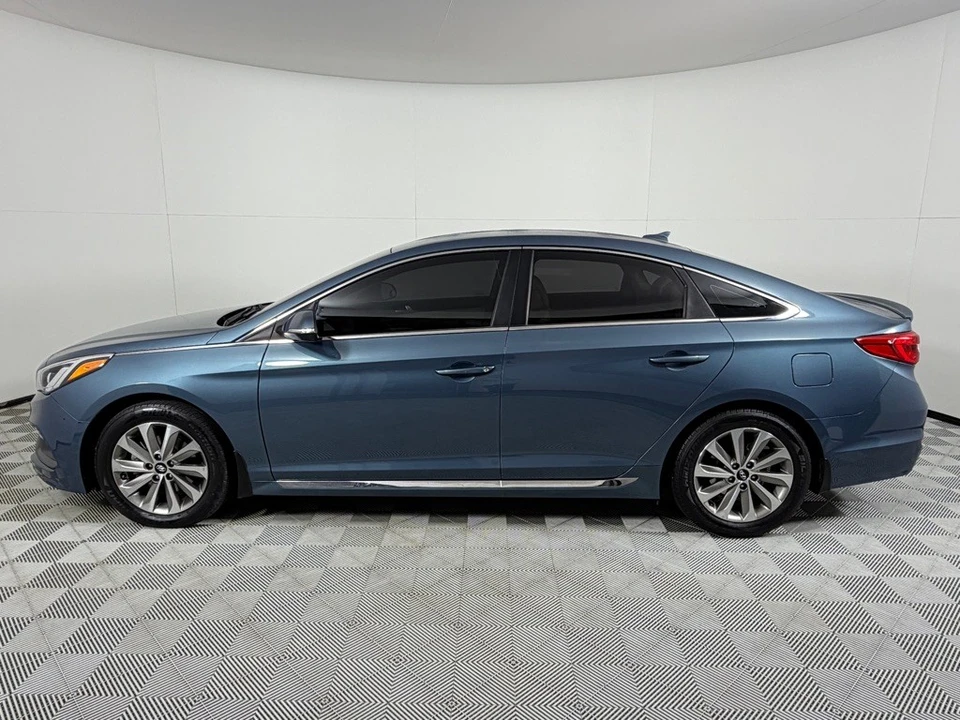 2015 Hyundai Sonata - Image 8 of 12