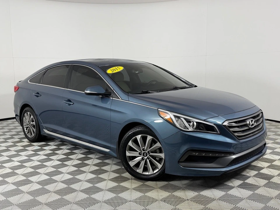2015 Hyundai Sonata - Image 2 of 12