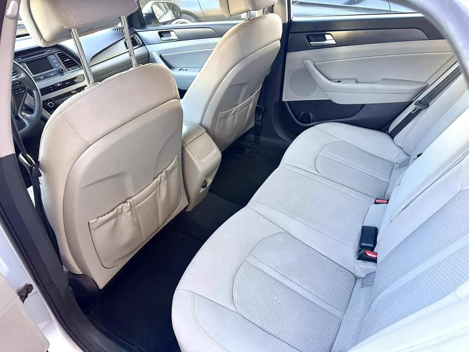 2015 Hyundai Sonata - Image 4 of 10
