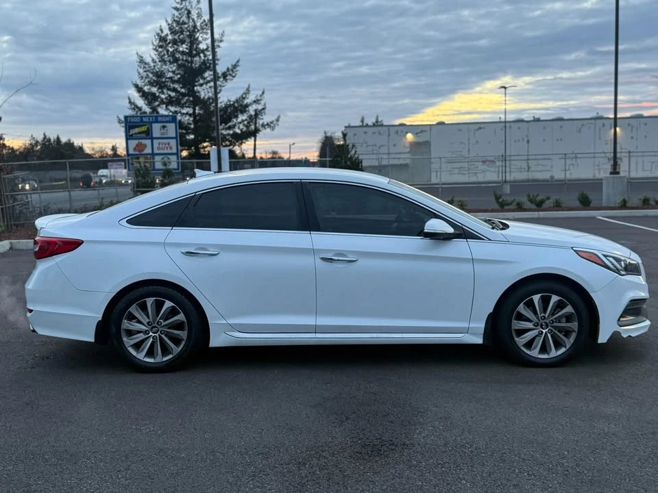 2015 Hyundai Sonata - Image 2 of 10