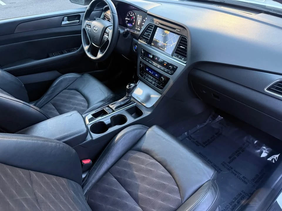 2015 Hyundai Sonata - Image 9 of 10
