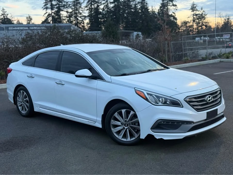 2015 Hyundai Sonata - Image 8 of 10