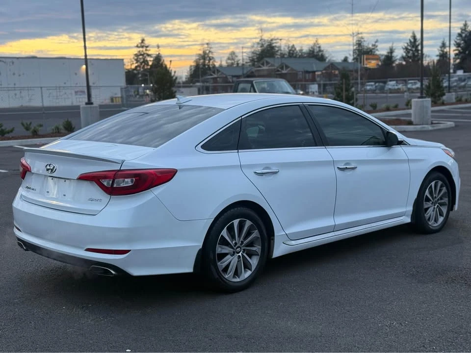 2015 Hyundai Sonata - Image 4 of 10