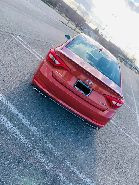 2015 Hyundai Sonata - Image 4 of 9