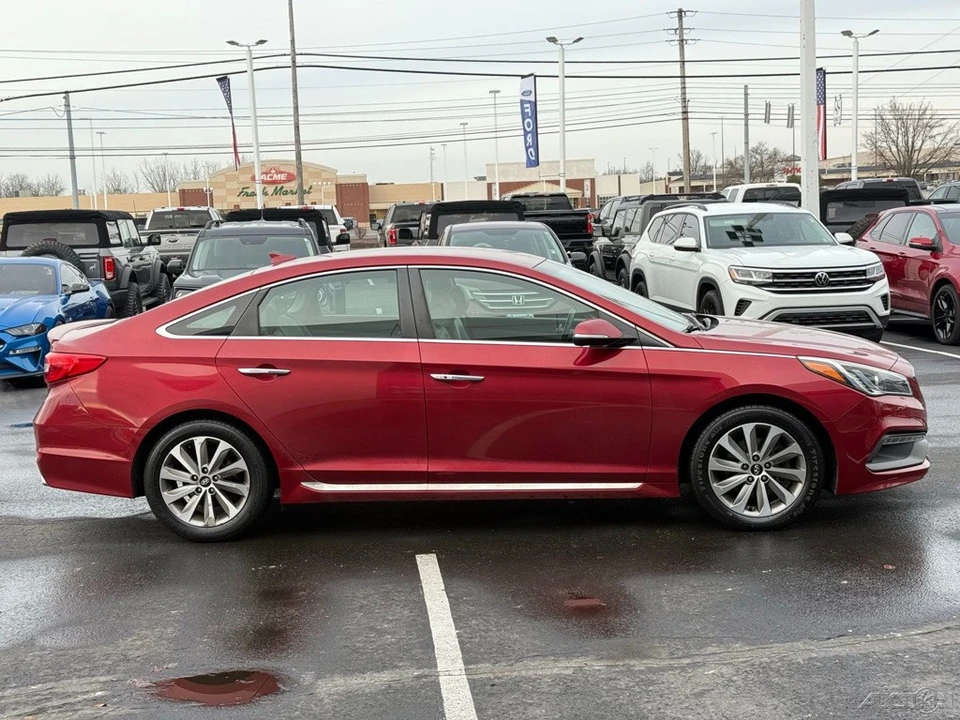 2015 Hyundai Sonata - Image 2 of 12
