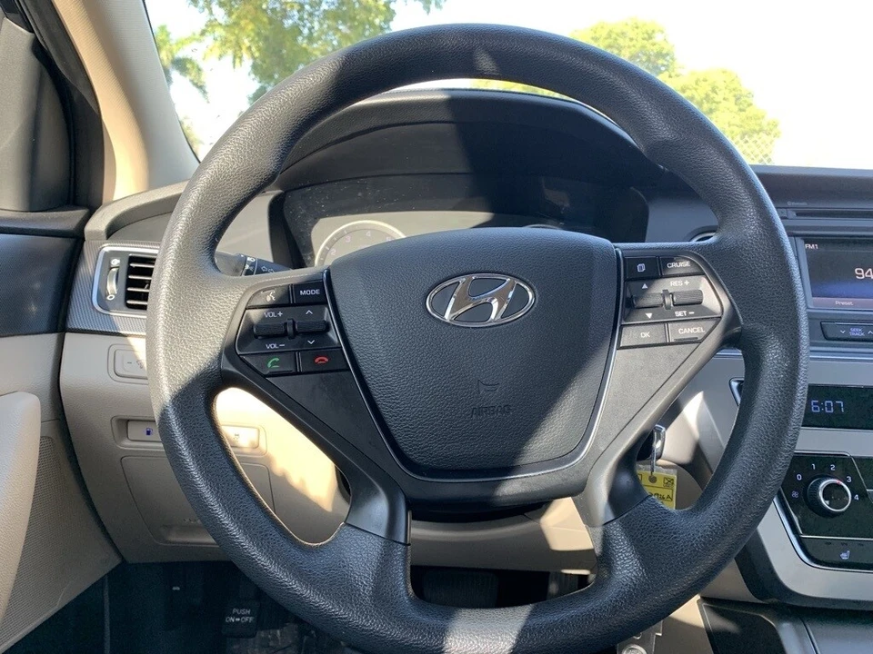 2015 Hyundai Sonata - Image 6 of 12