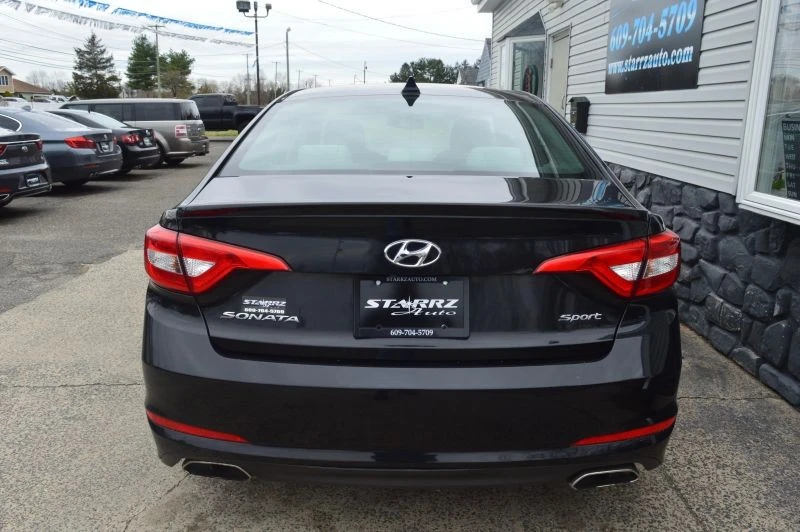 2015 Hyundai Sonata - Image 4 of 12