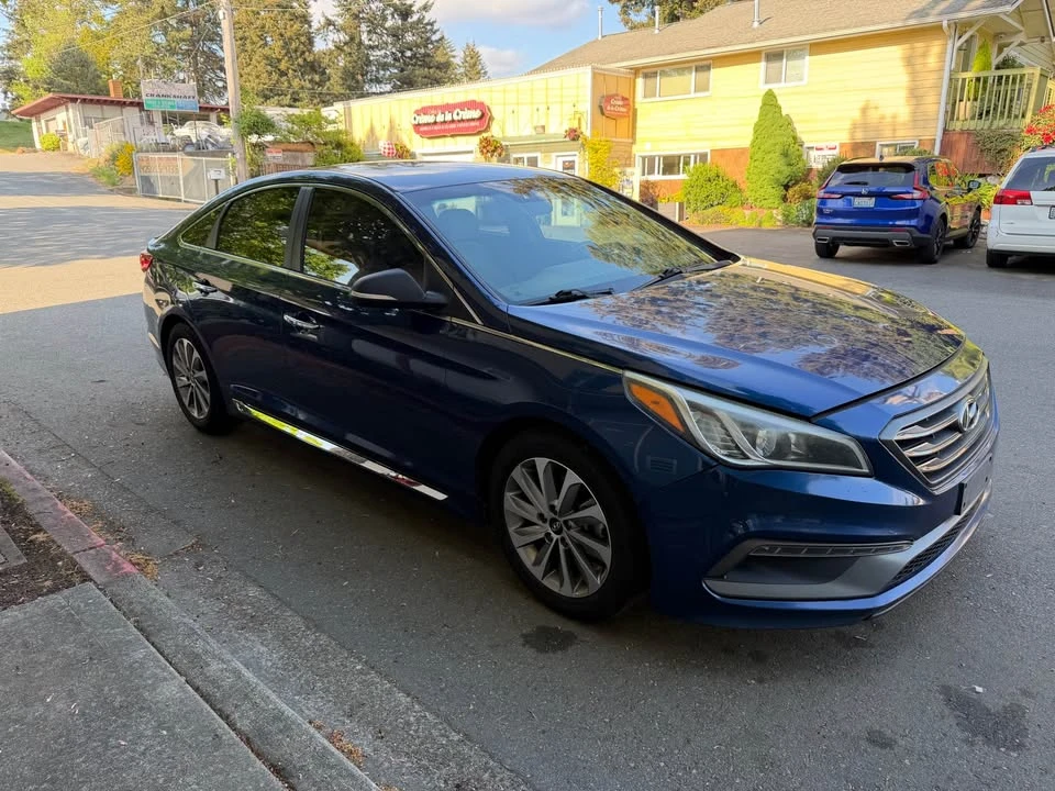 2015 Hyundai Sonata - Image 2 of 9