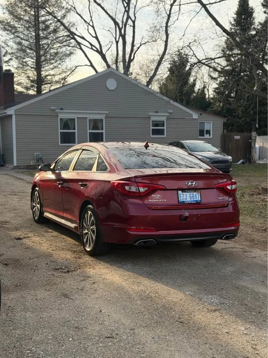 2015 Hyundai Sonata - Image 6 of 11