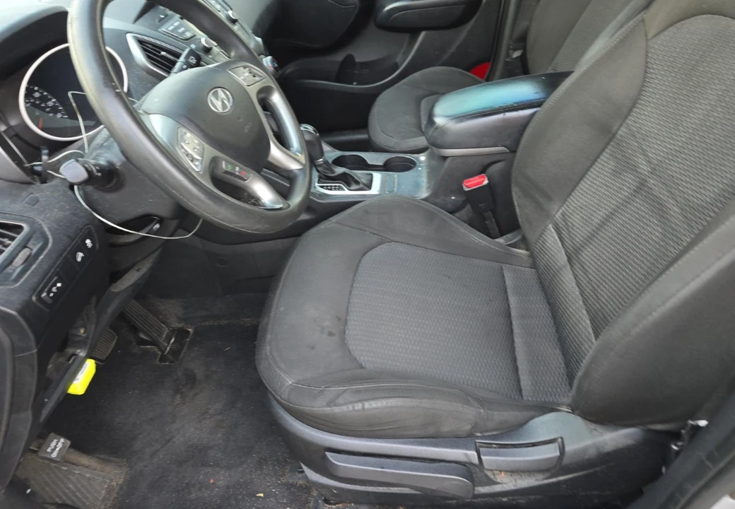 2015 Hyundai Tucson - Image 9 of 12
