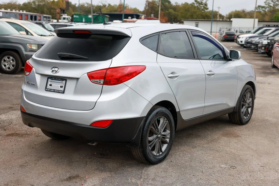 2015 Hyundai Tucson - Image 11 of 12
