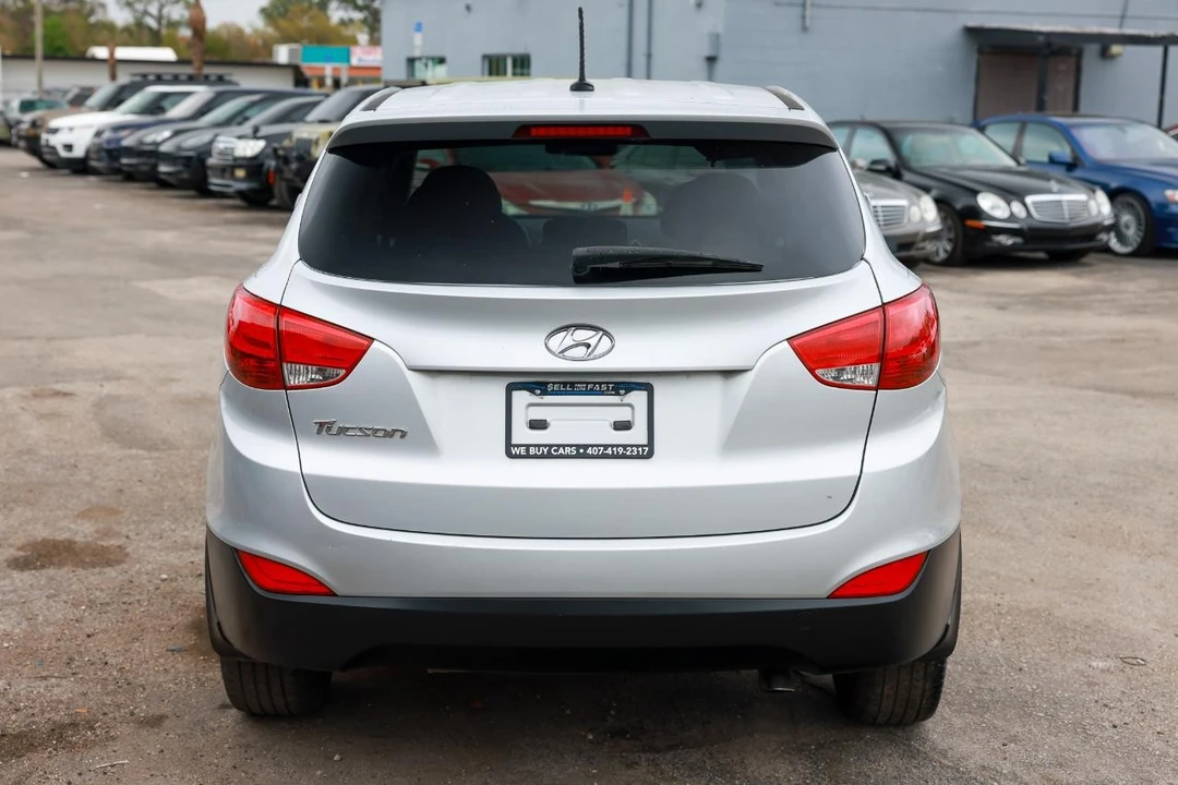 2015 Hyundai Tucson - Image 9 of 12