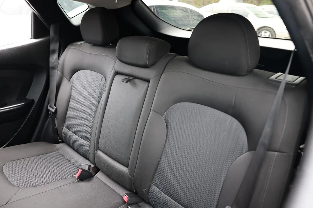 2015 Hyundai Tucson - Image 8 of 12