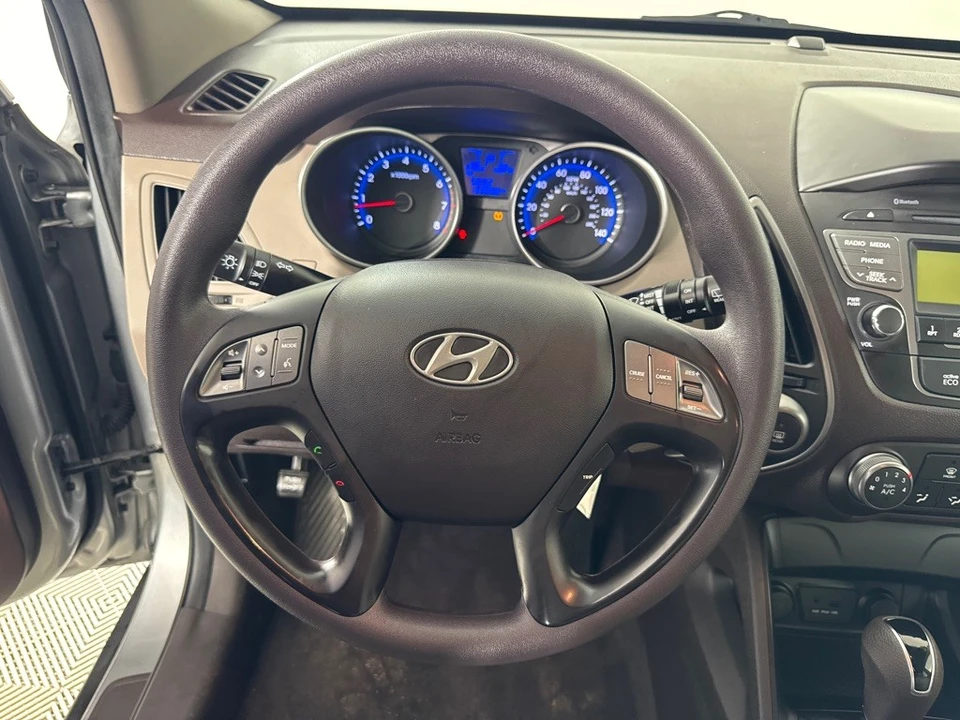 2015 Hyundai Tucson - Image 14 of 21