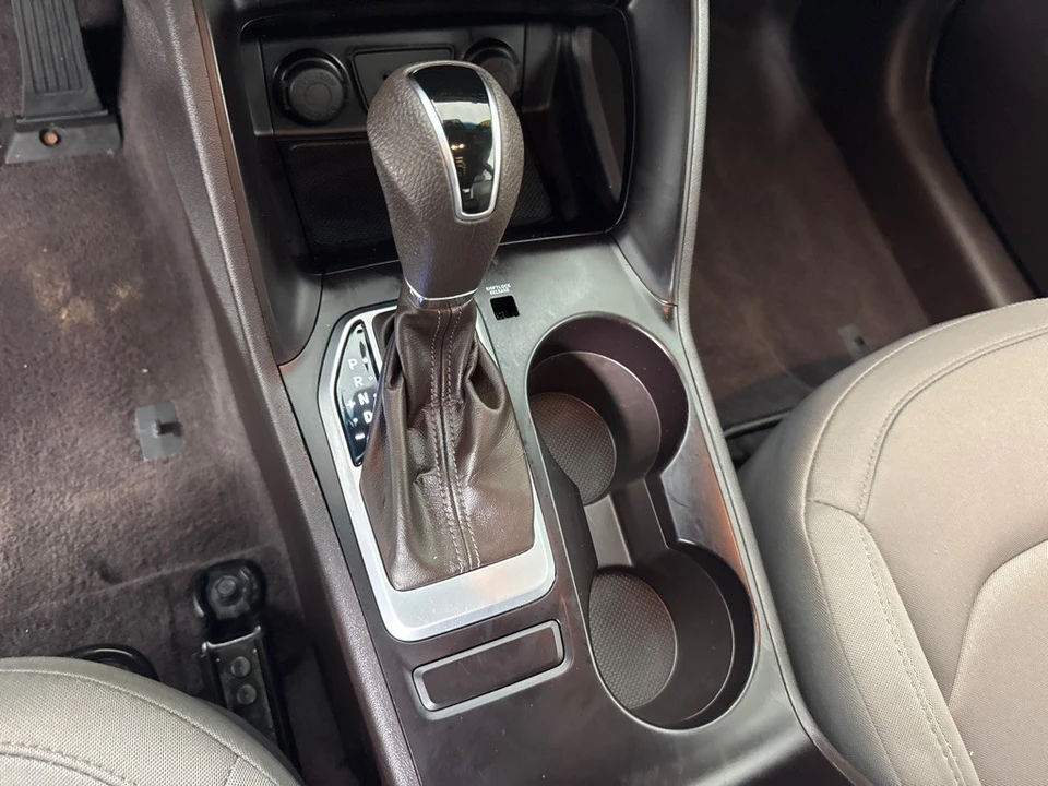 2015 Hyundai Tucson - Image 16 of 21