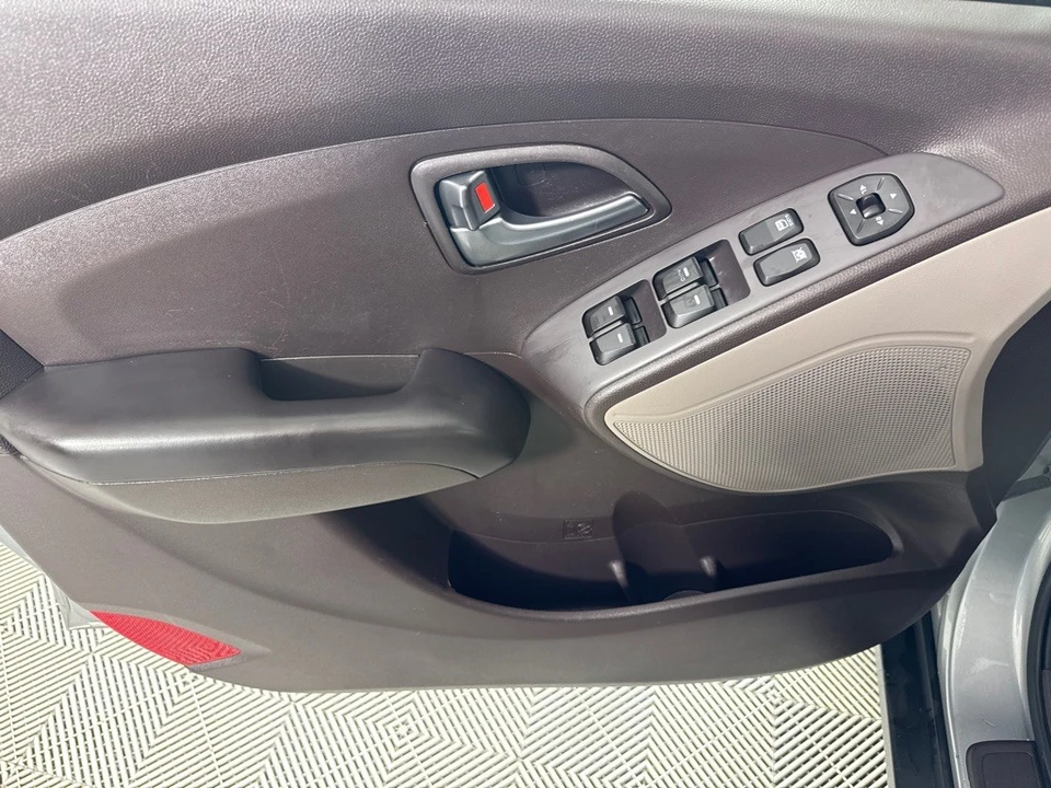 2015 Hyundai Tucson - Image 10 of 12