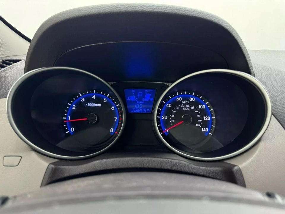 2015 Hyundai Tucson - Image 13 of 21