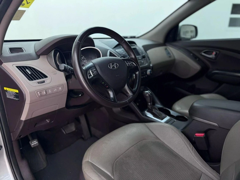 2015 Hyundai Tucson - Image 8 of 21