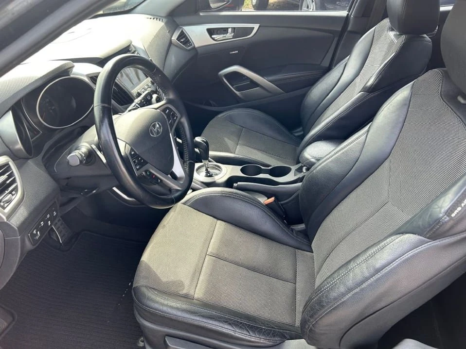 2015 Hyundai Veloster - Image 4 of 11
