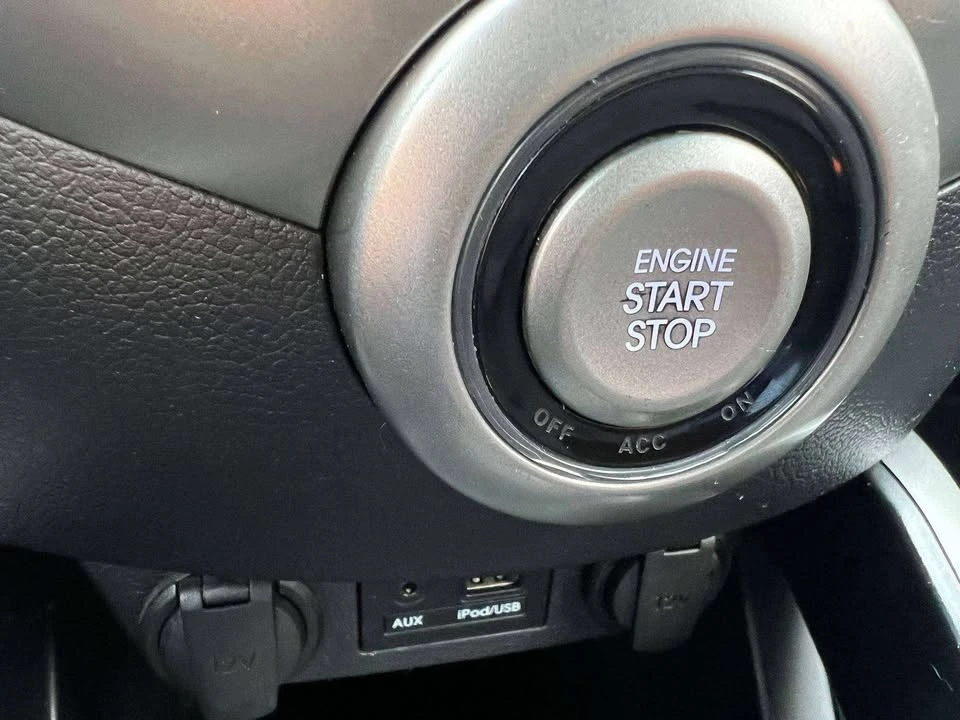 2015 Hyundai Veloster - Image 13 of 18