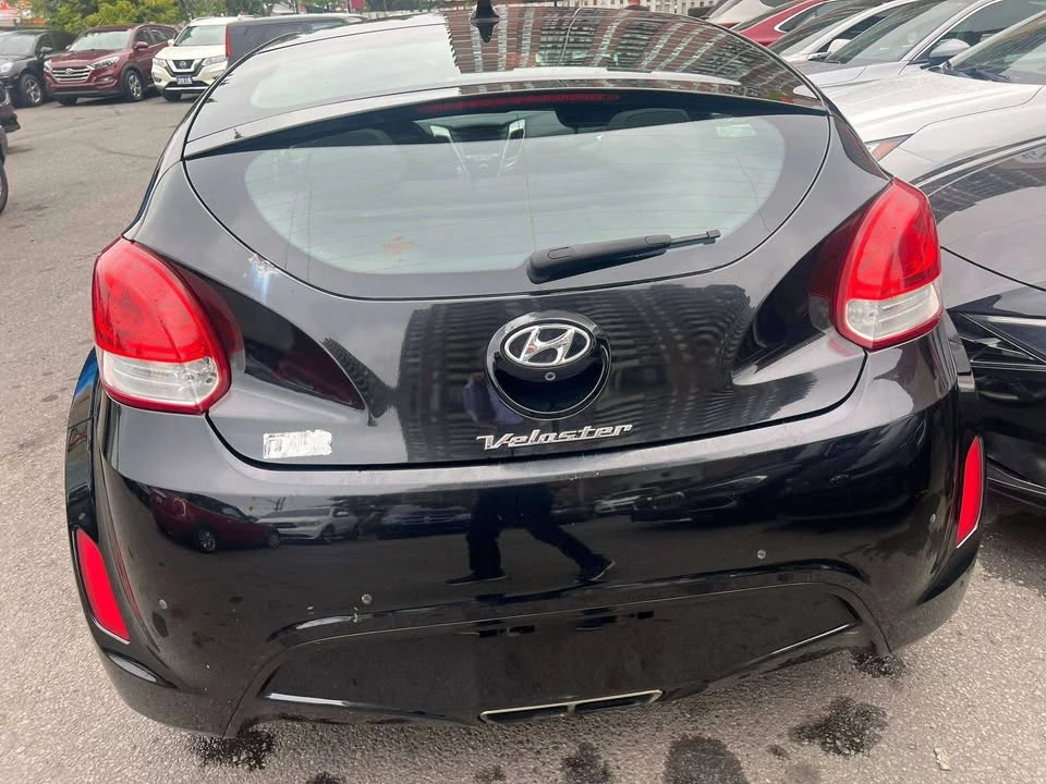 2015 Hyundai Veloster - Image 6 of 19
