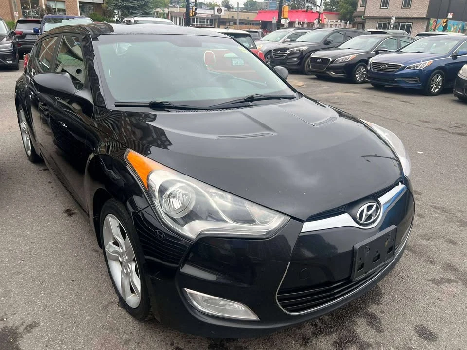2015 Hyundai Veloster - Image 8 of 18