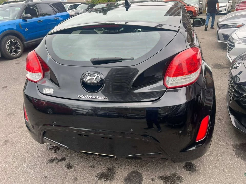 2015 Hyundai Veloster - Image 12 of 19
