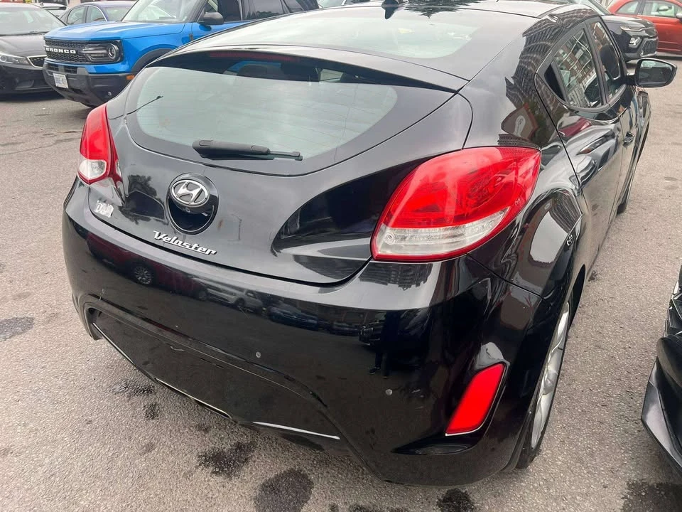 2015 Hyundai Veloster - Image 4 of 20